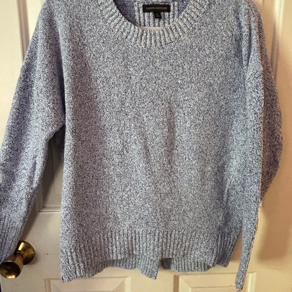 Banana Republic Heathered Blue Crew Neck Sweater - Med - Like New